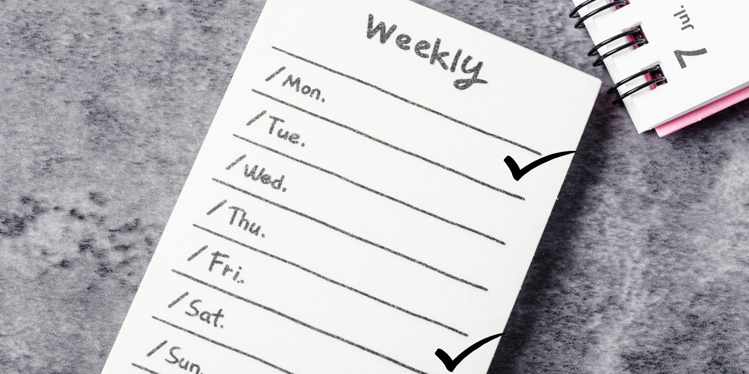 Calendar with weekly goals and two posting slots per week.